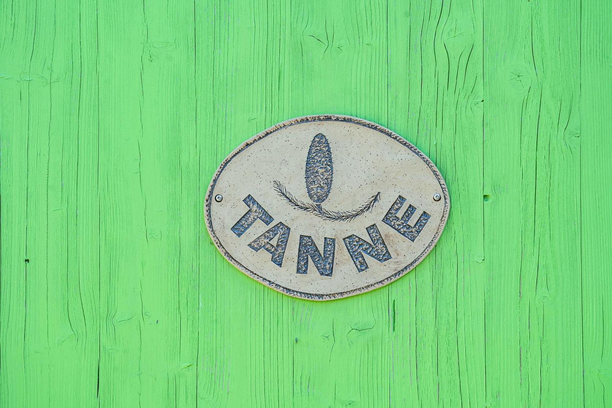 Tiny Houses Der Dorfscheune Bieselsberg Buitenkant foto